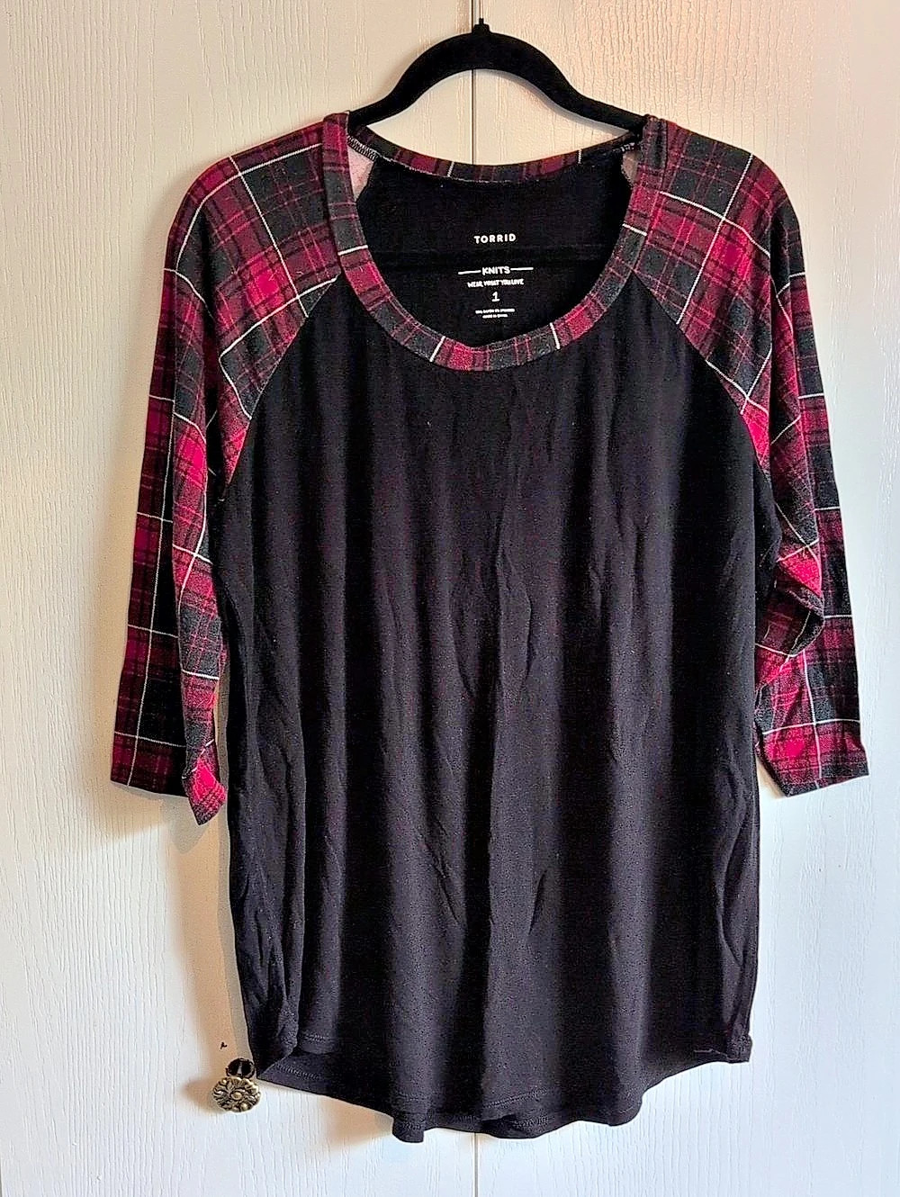 Torrid Super Soft Knits Plaid Raglan Top Black & Pink Size 1